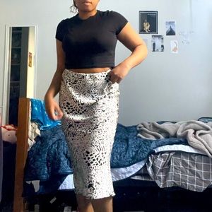 Midi skirt for any occasion!